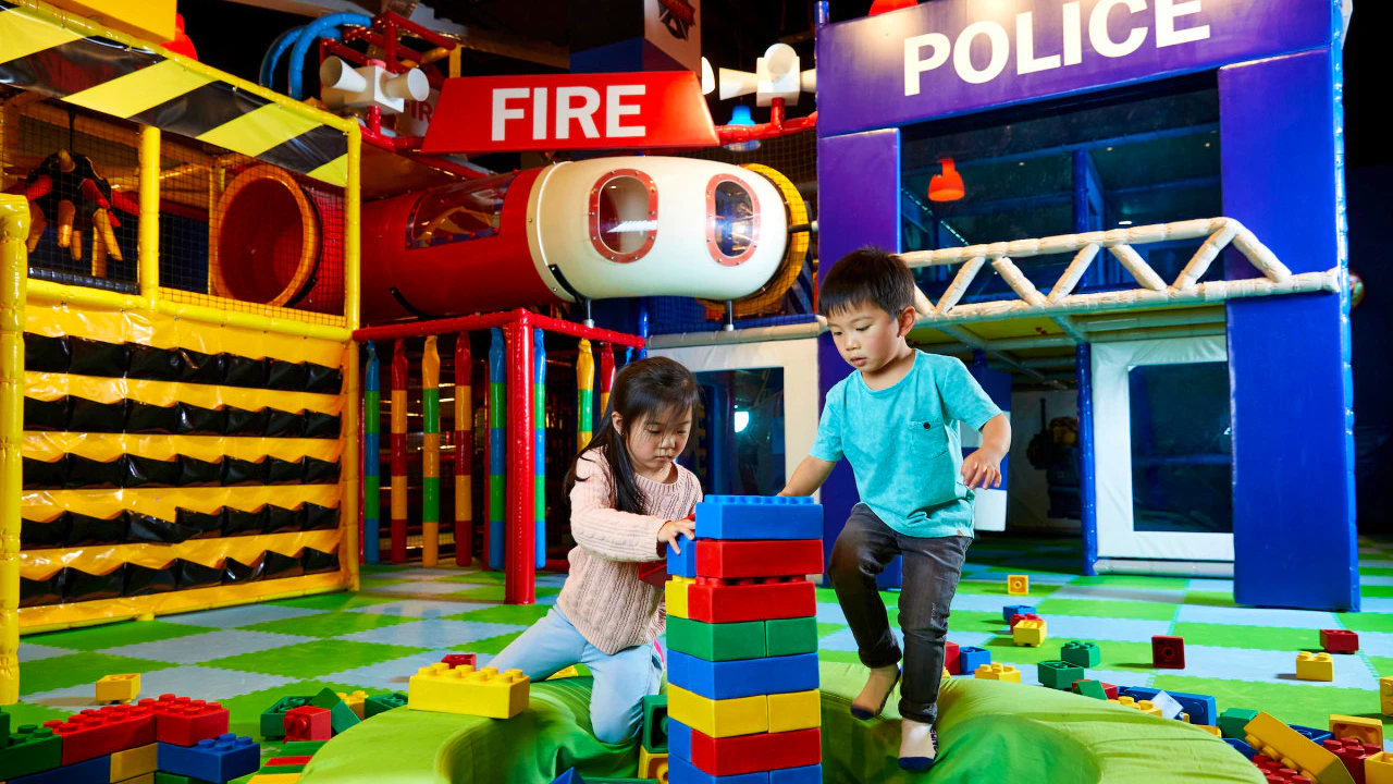 Combo: LEGOLAND Discovery Centre Melbourne + Kryal Castle Price