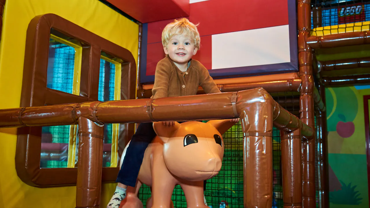 Combo: LEGOLAND Discovery Centre Melbourne + Kryal Castle Location