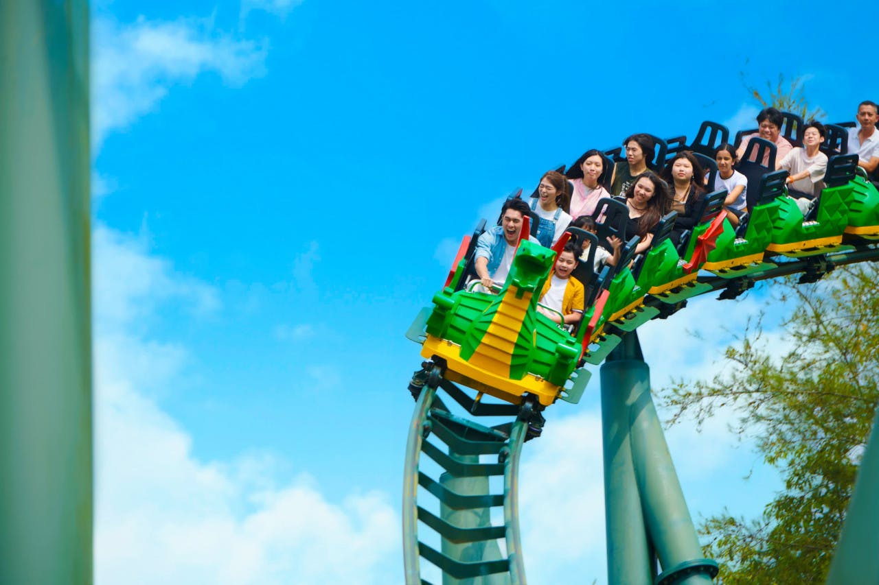 Combo: LEGOLAND Malaysia + Blue Ice Skating Rink @ Paradigm Mall  Category