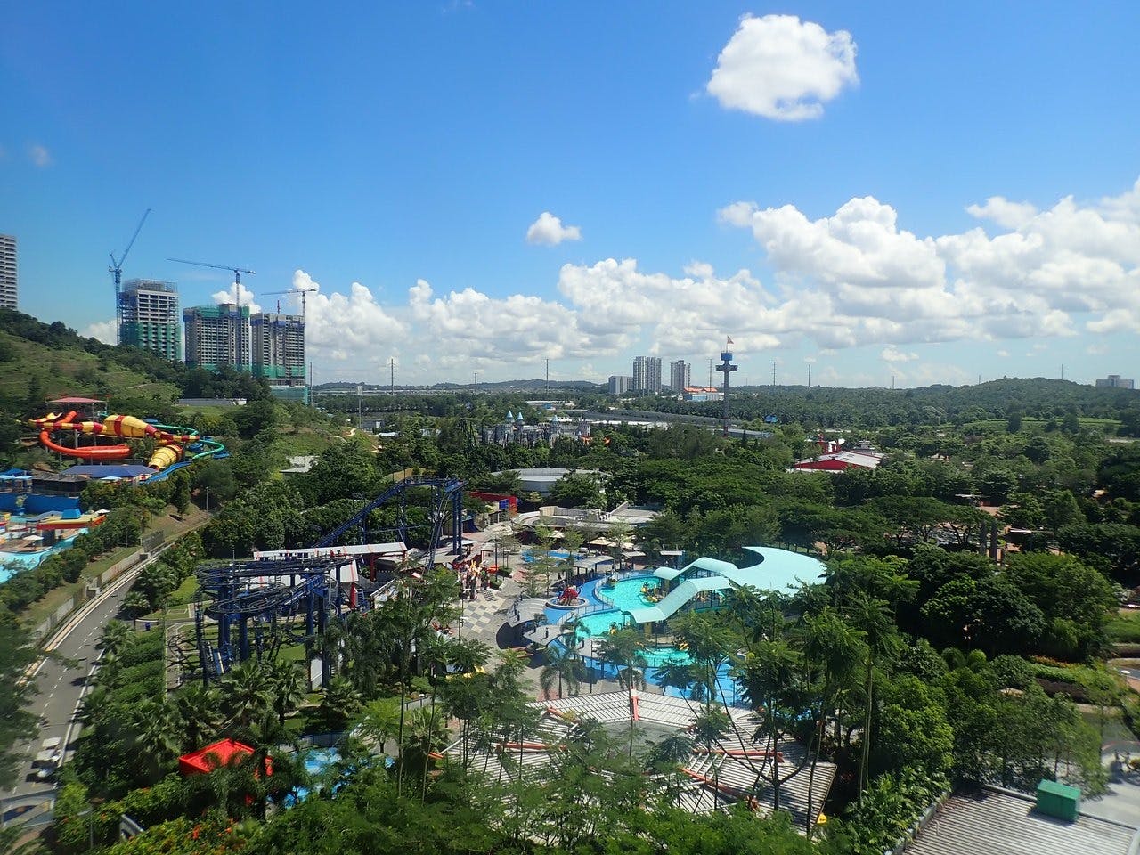 Combo: LEGOLAND Malaysia + Blue Ice Skating Rink @ Paradigm Mall  Ticket