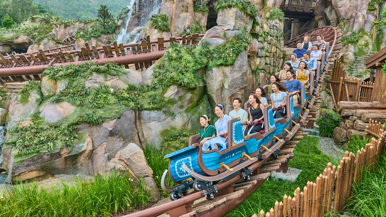 Hong Kong Disneyland Disney Premier Access Ticket
