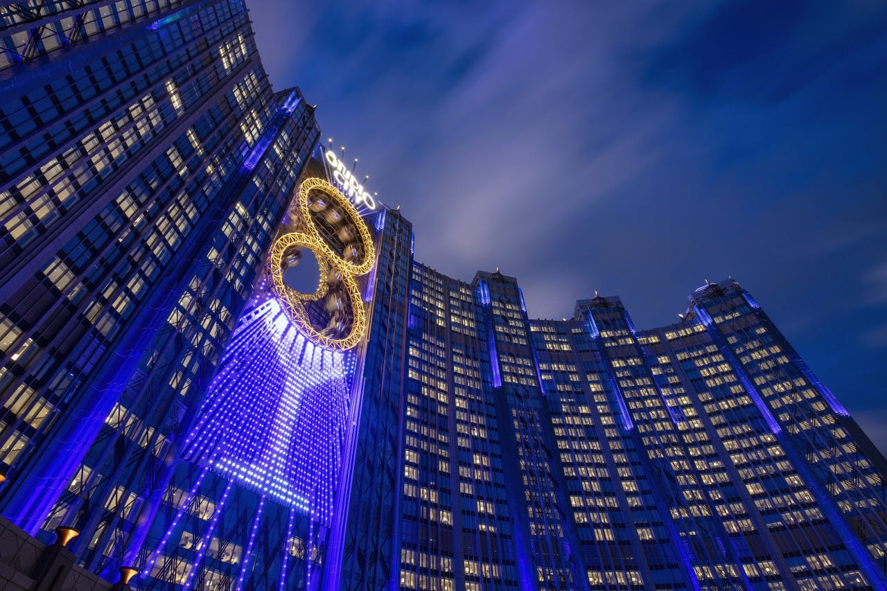 Studio City Macau Golden Reel Ferris Wheel Thrillark