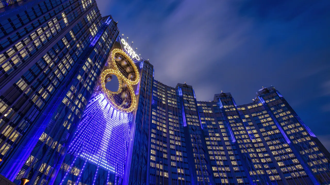 Studio City Macau Golden Reel Ferris Wheel Thrillark