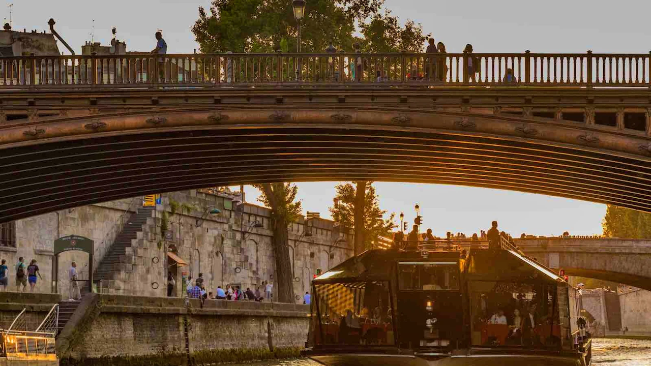 Seine River Sightseeing Cruise by Bateaux Mouches Price