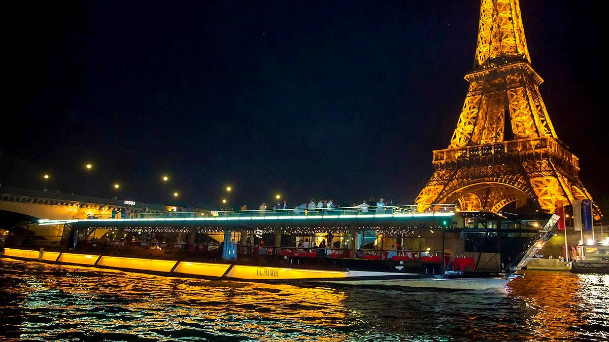 Seine River Sightseeing Cruise by Bateaux Mouches Review