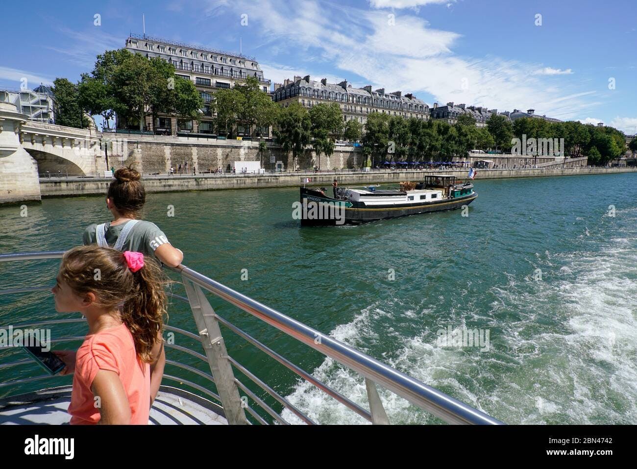 Seine River Sightseeing Cruise by Bateaux Mouches Thrillark