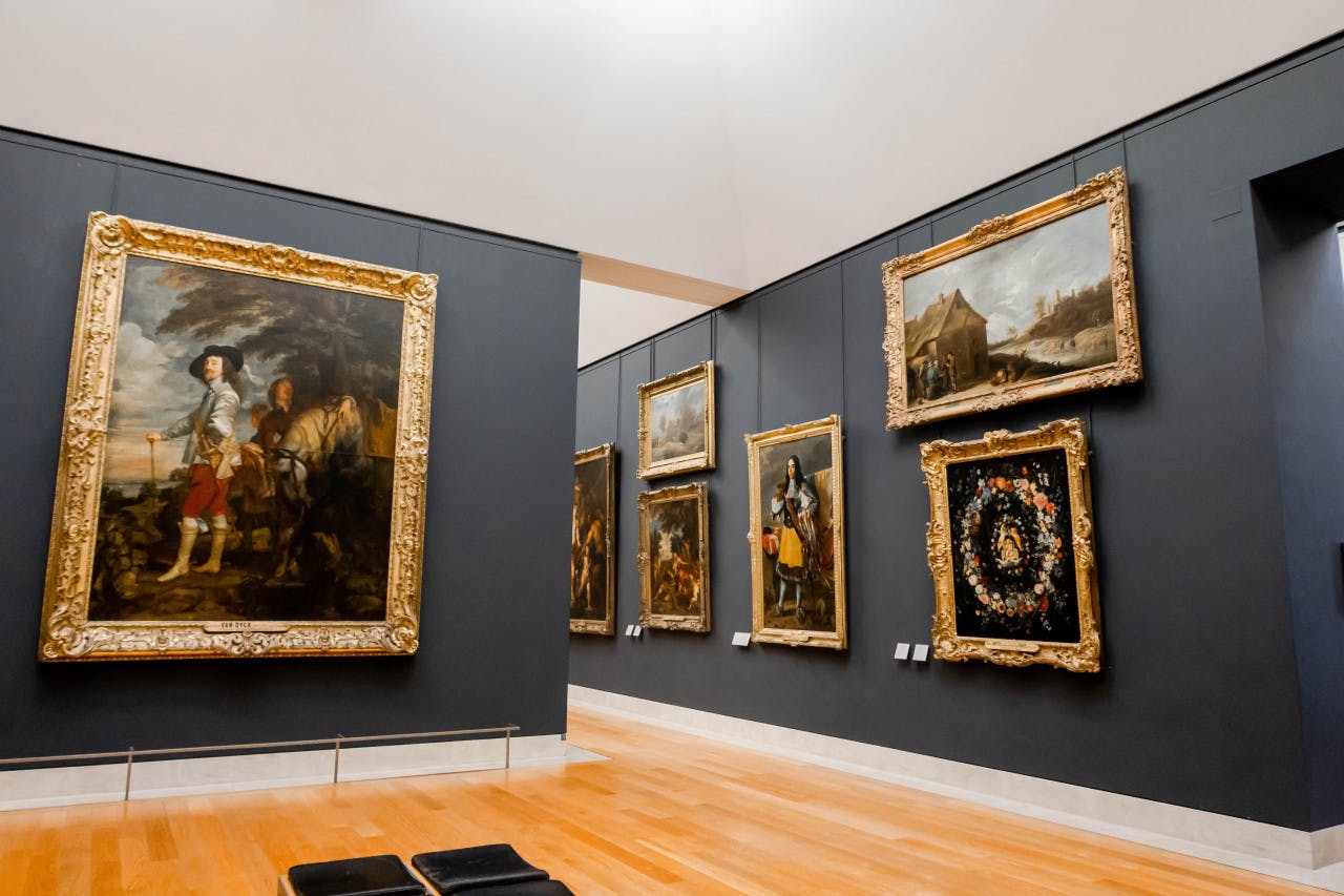 COMBO: Paris Museum Pass + Seine River Sightseeing Cruise by Bateaux Parisiens Ticket