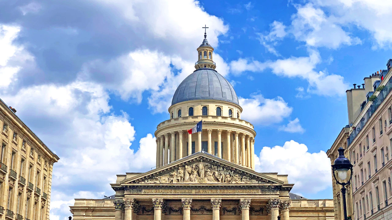 COMBO: Paris Museum Pass + Seine River Sightseeing Cruise by Bateaux Parisiens Discount