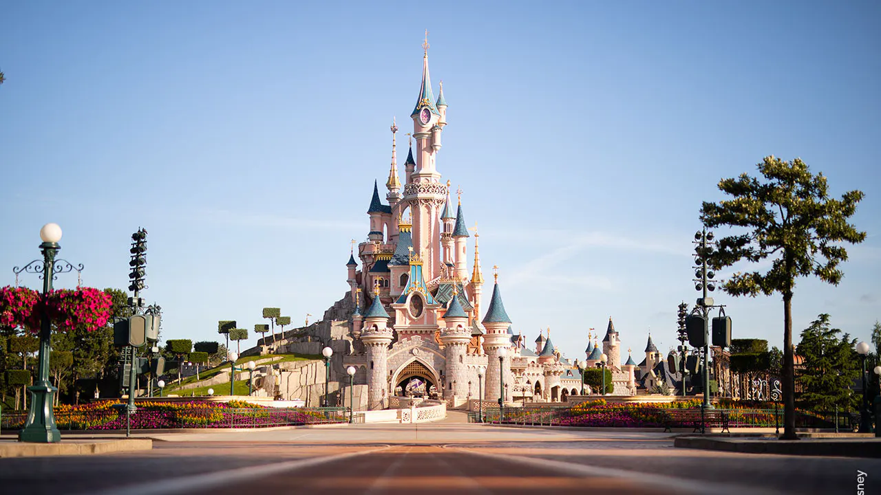 Disneyland Paris Round Trip Transfer from Paris City Centre
