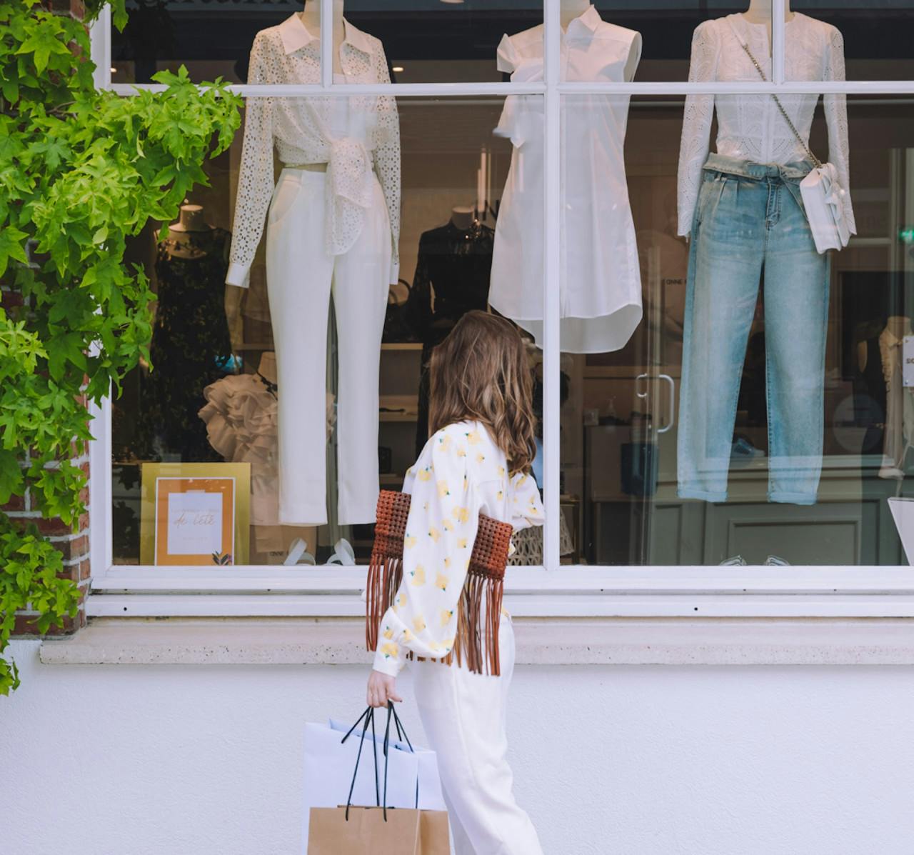 La Vallée Village with Round-Trip Transfers from Paris Discount