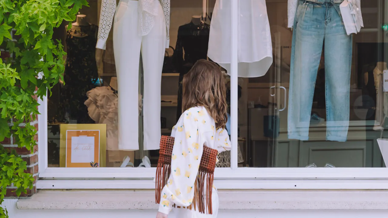 La Vallée Village with Round-Trip Transfers from Paris Discount