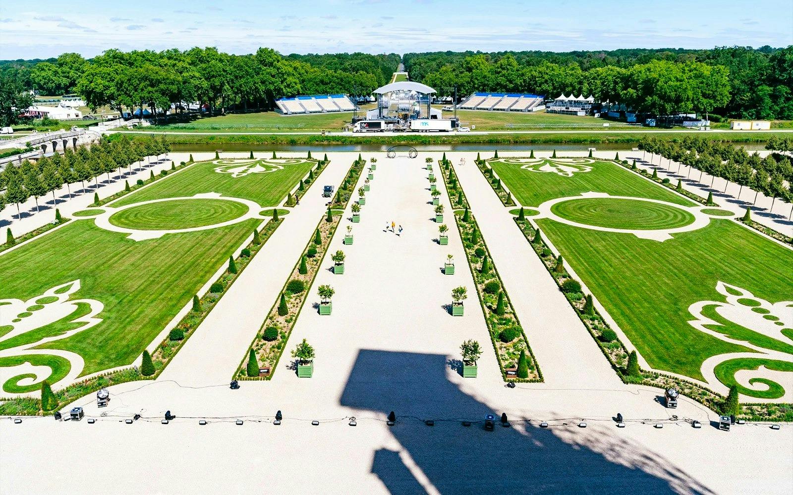 La Vallee Village with Round-Trip Transfers from Paris 