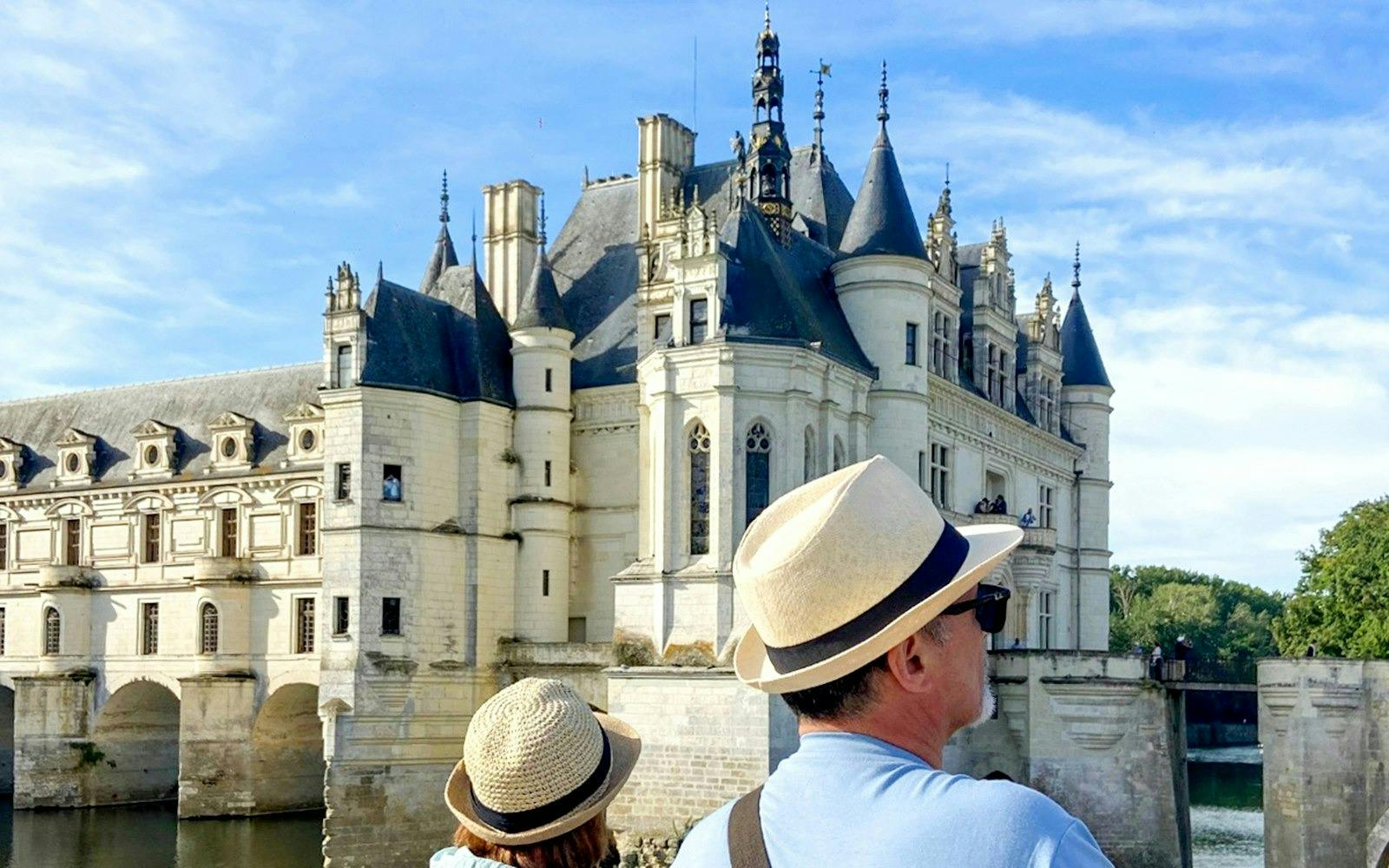 La Vallee Village with Round-Trip Transfers from Paris Review