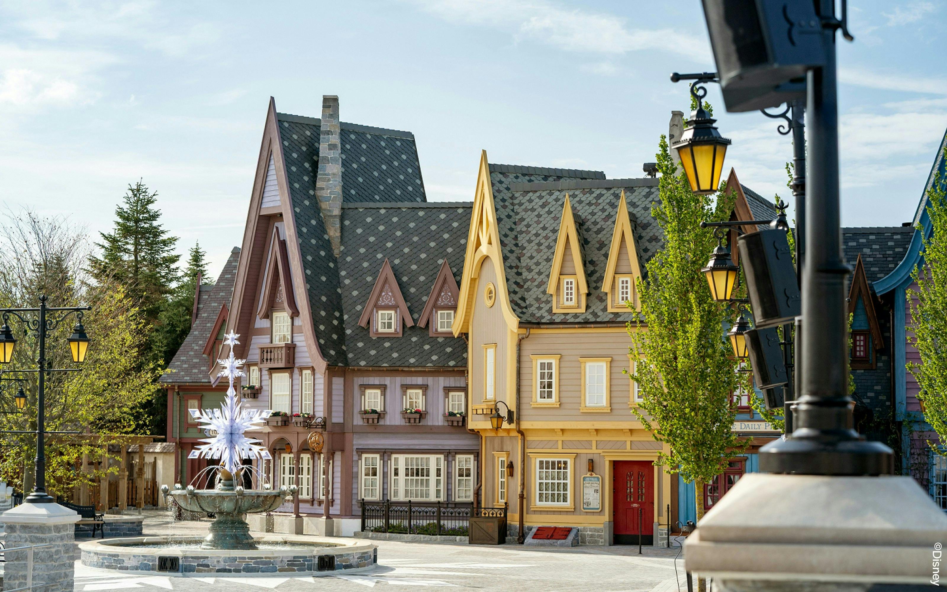 La Vallee Village with Round-Trip Transfers from Paris Location