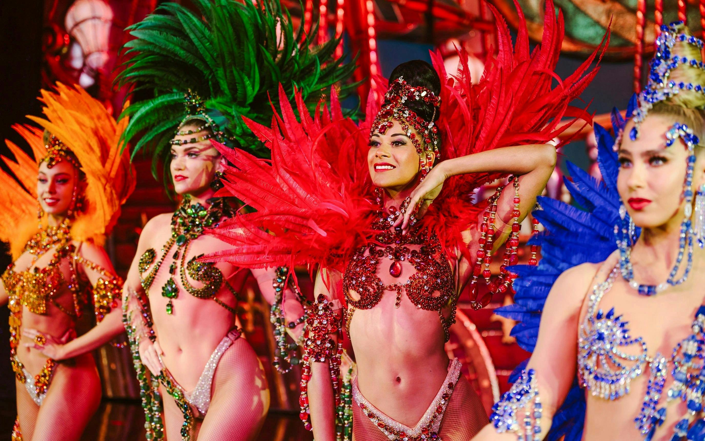 Moulin Rouge Cabaret Show with Drop-off Service and Dinner 