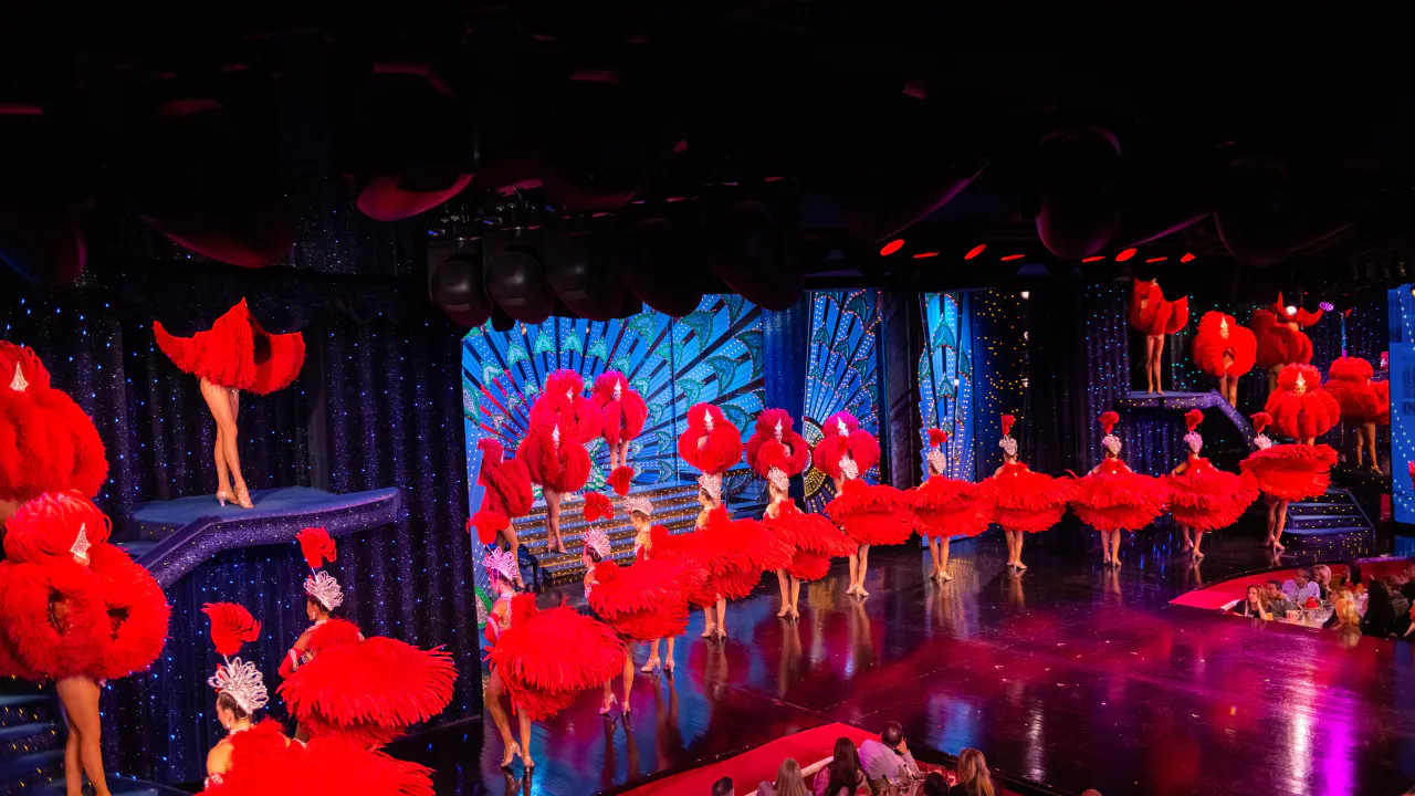 Moulin Rouge Cabaret Show with Drop-off Service and Dinner Ticket
