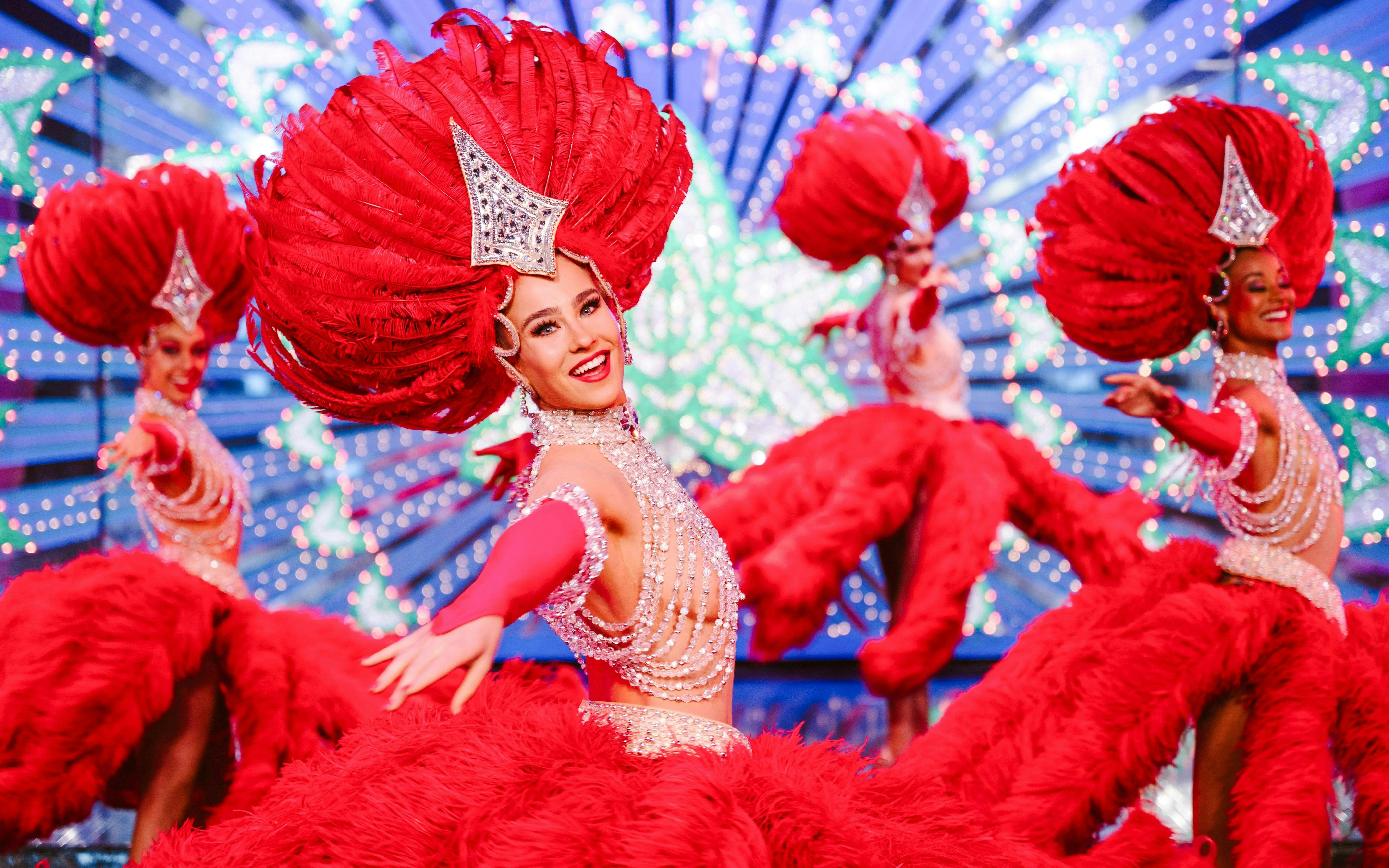 Moulin Rouge Cabaret Show with Drop-off Service and Dinner Review
