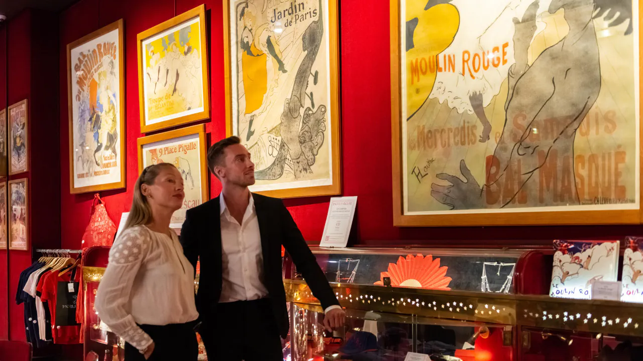 Moulin Rouge Cabaret Show with Drop-off Service and Dinner Category