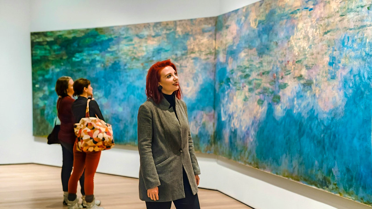 The Museum of Modern Art (MoMA) + The Guggenheim