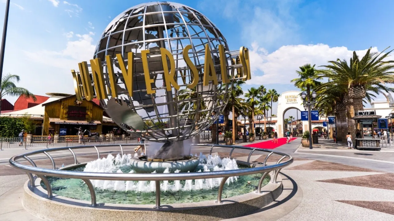 Universal Studios Hollywood + Natural History Museum