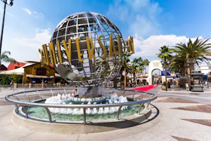 Universal Studios Hollywood +  La Brea Tar Pits Museum 