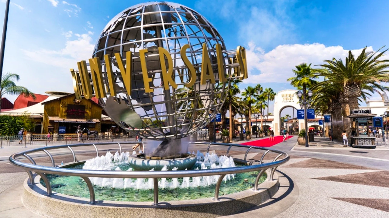 Universal Studios Hollywood + La Brea Tar Pits Museum
