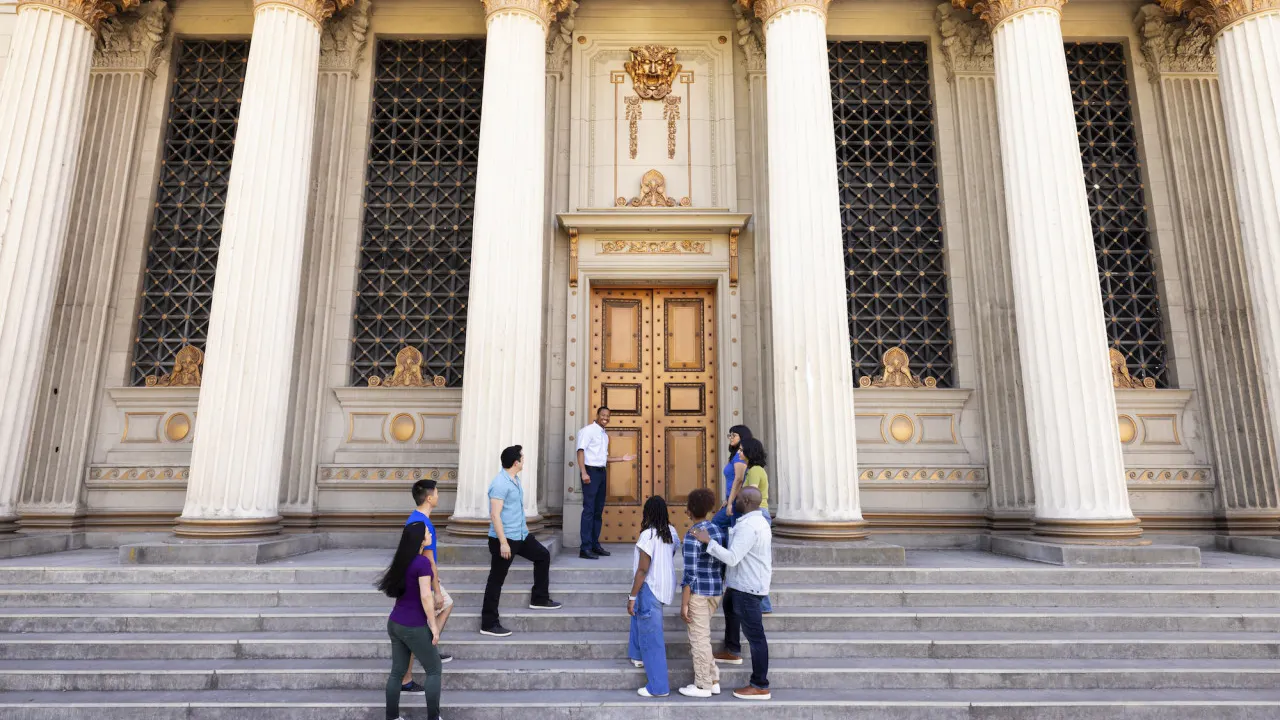 Warner Bros. Studio Tour Hollywood + La Brea Tar Pits Museum