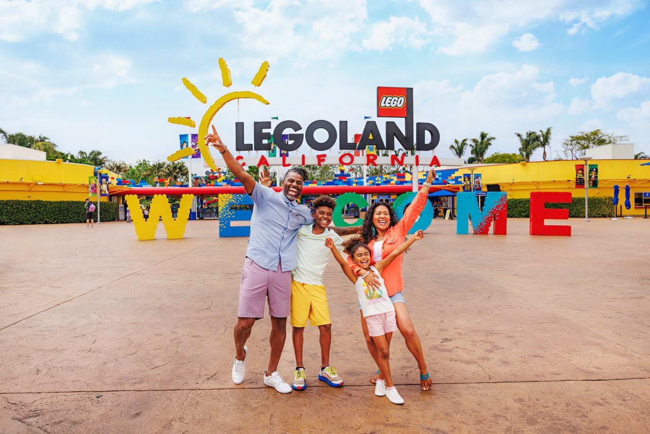 LEGOLAND California Ticket + San Diego Zoo Safari Park