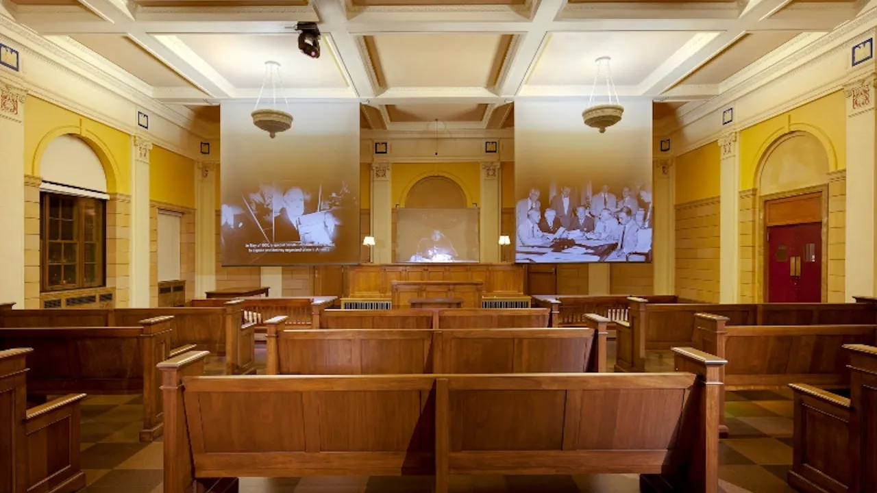 Natural History Museum + The Mob Museum Review