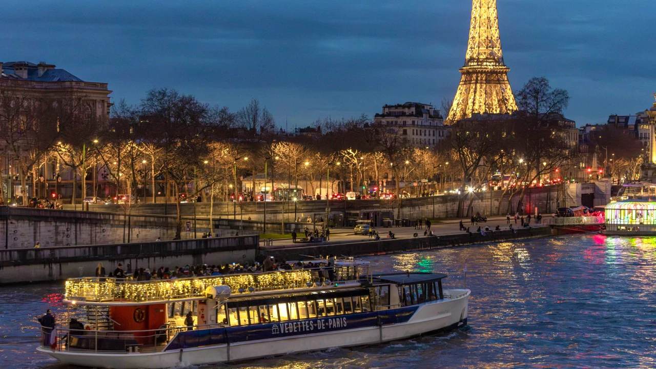 Seine River Cruise by Vedettes de Paris - Musical Aperitif Discount