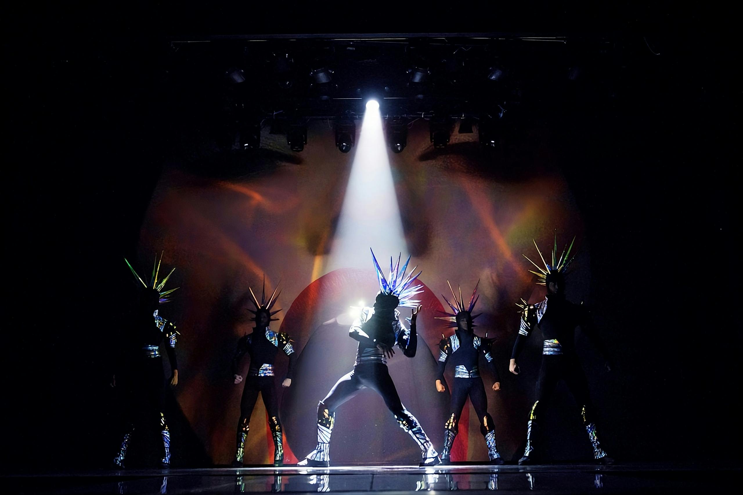 Paradis Latin Cabaret Night Show Price