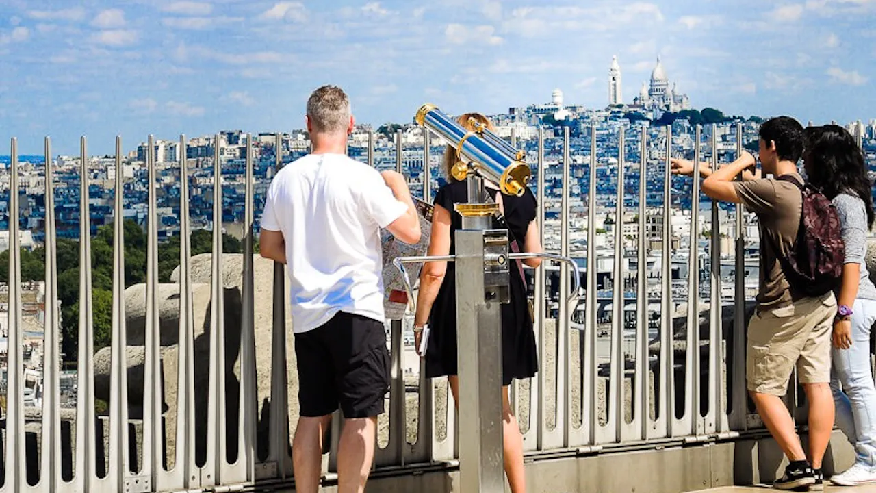 Arc de Triomphe: Admission + Rooftop Access