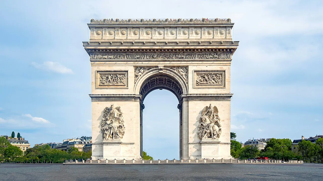 Arc de Triomphe: Admission + Rooftop Access Location