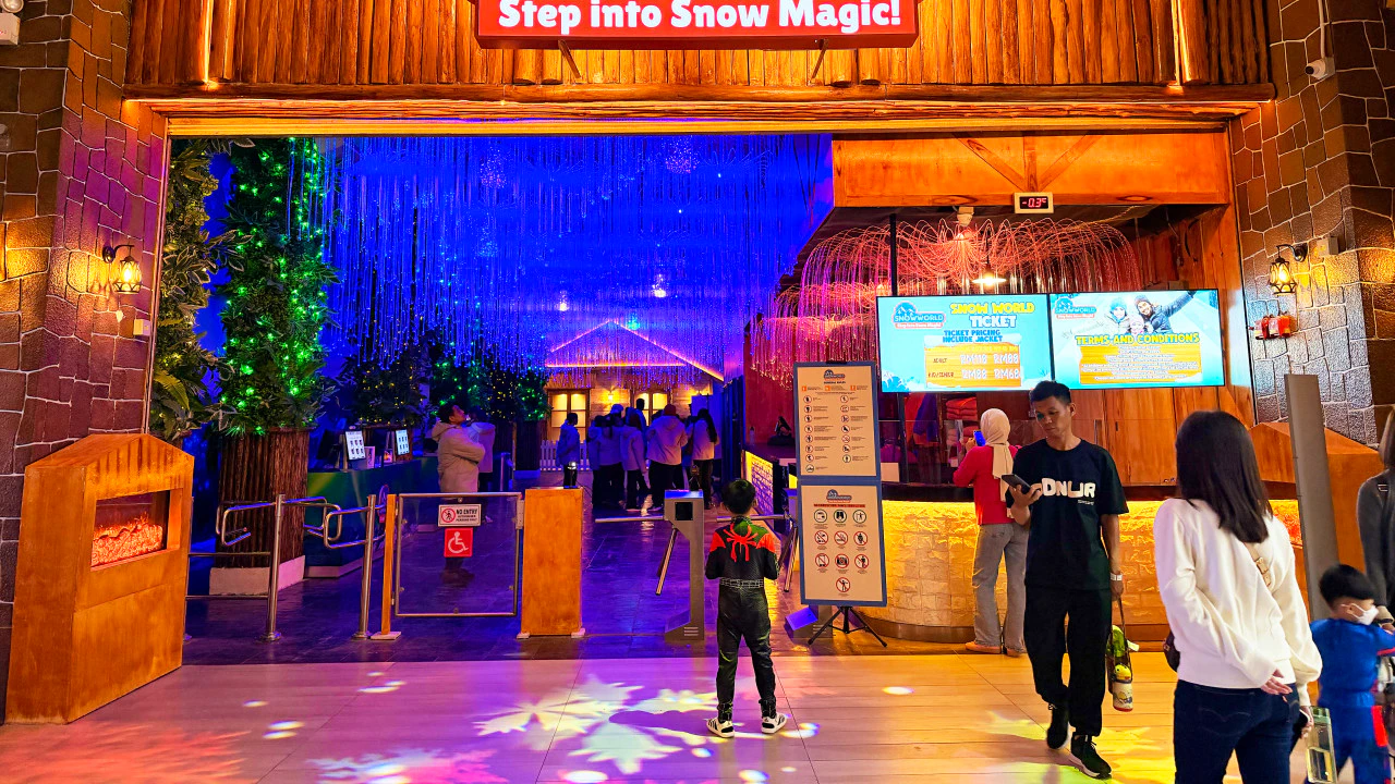 Snow World Theme Park Ticket