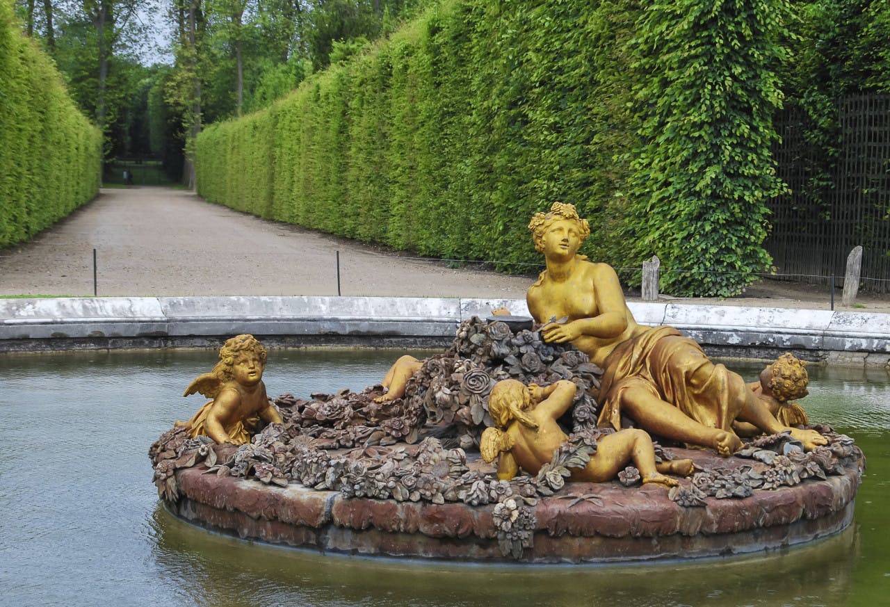 Palace of Versailles Audio-Guided Tour with Round Trip Transfers from Paris Location