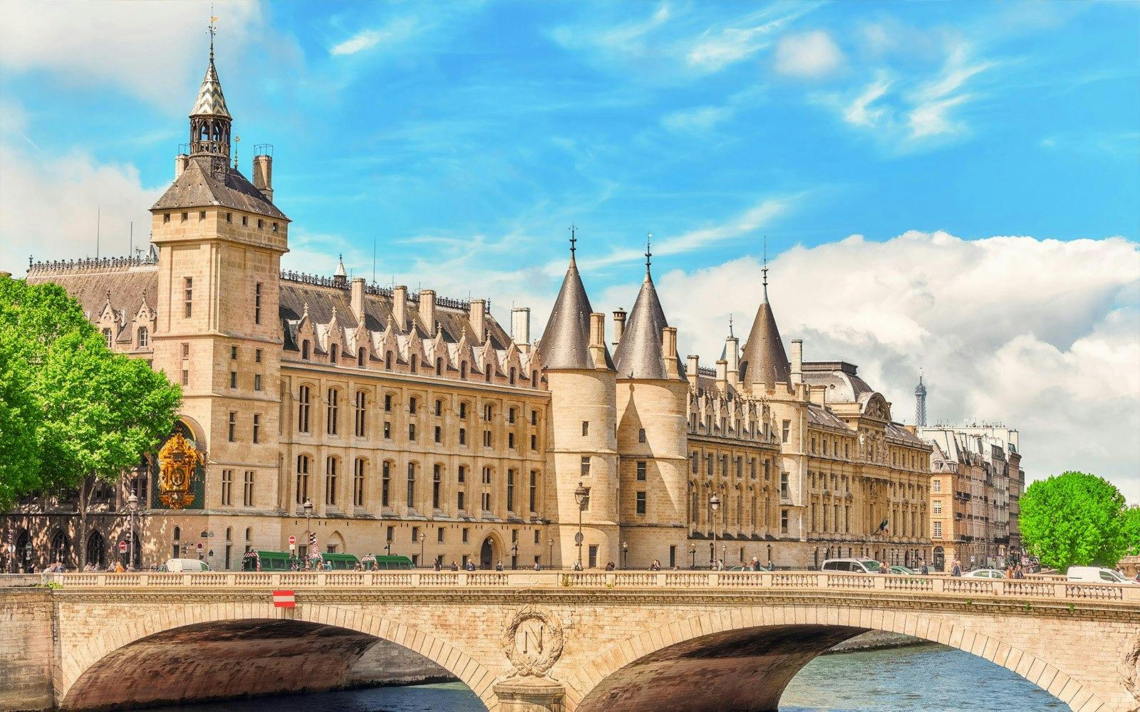 Conciergerie: Priority Entrance Ticket Location