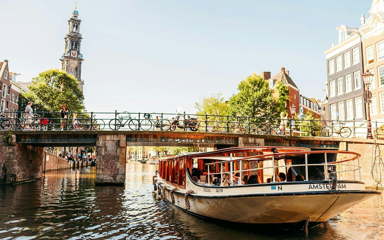 Amsterdam City Canal Cruise + Audioguide