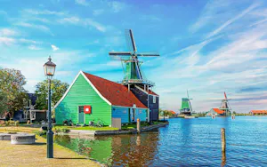 Zaanse Schans Windmill Village Tour with Transfers