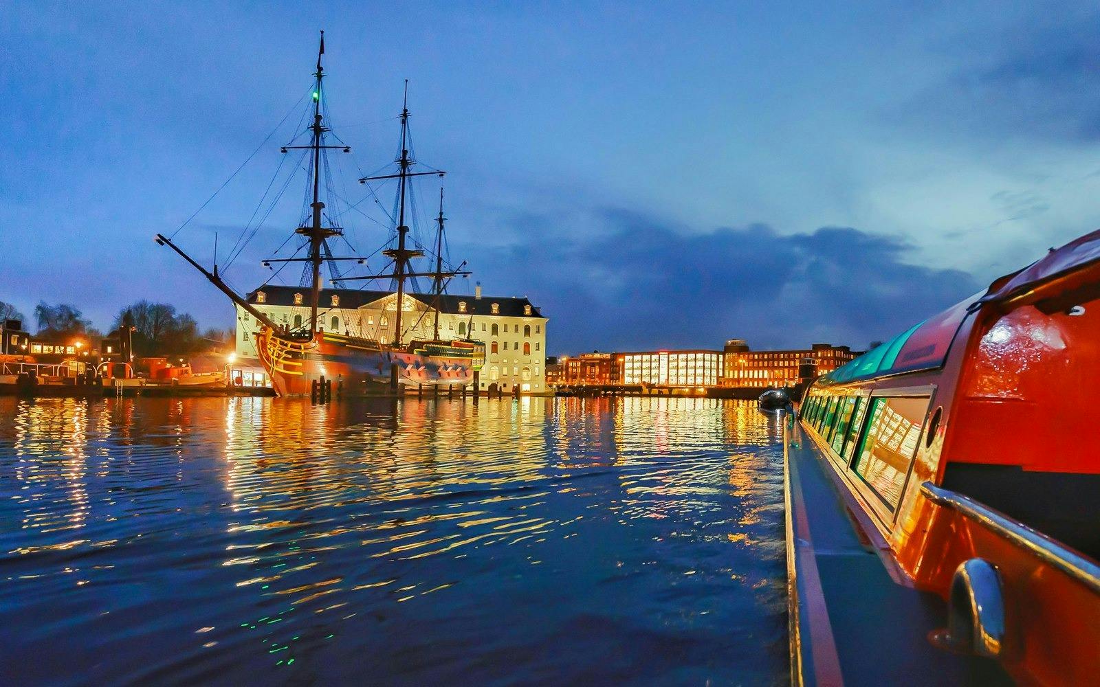 Amsterdam Canal Cruise with Dinner Discount