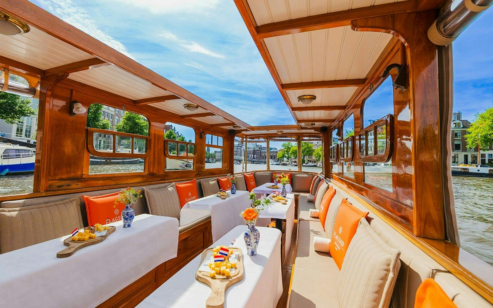 Amsterdam Canal Cruise with Dinner 