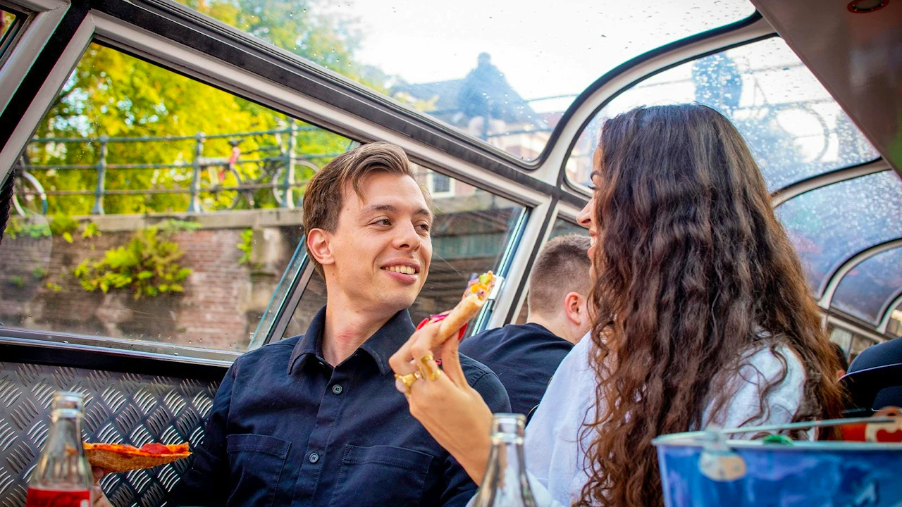 Amsterdam Canal Cruise with Dinner Location