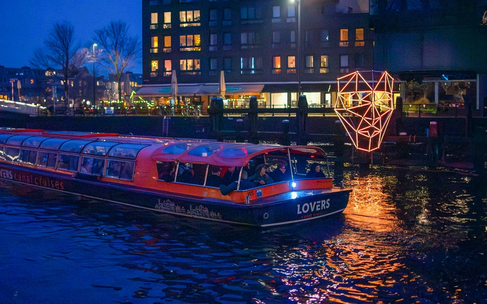Amsterdam Canal Cruise with Dinner