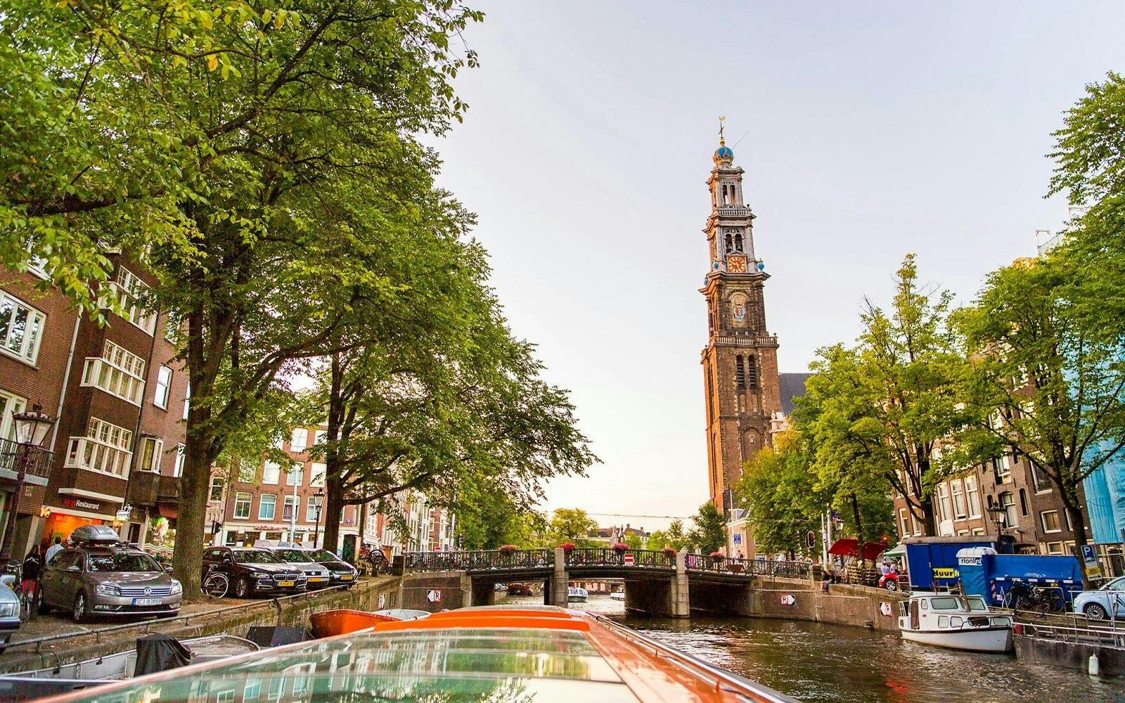 Amsterdam Canal Cruise Ticket with Pizza and Drinks Location