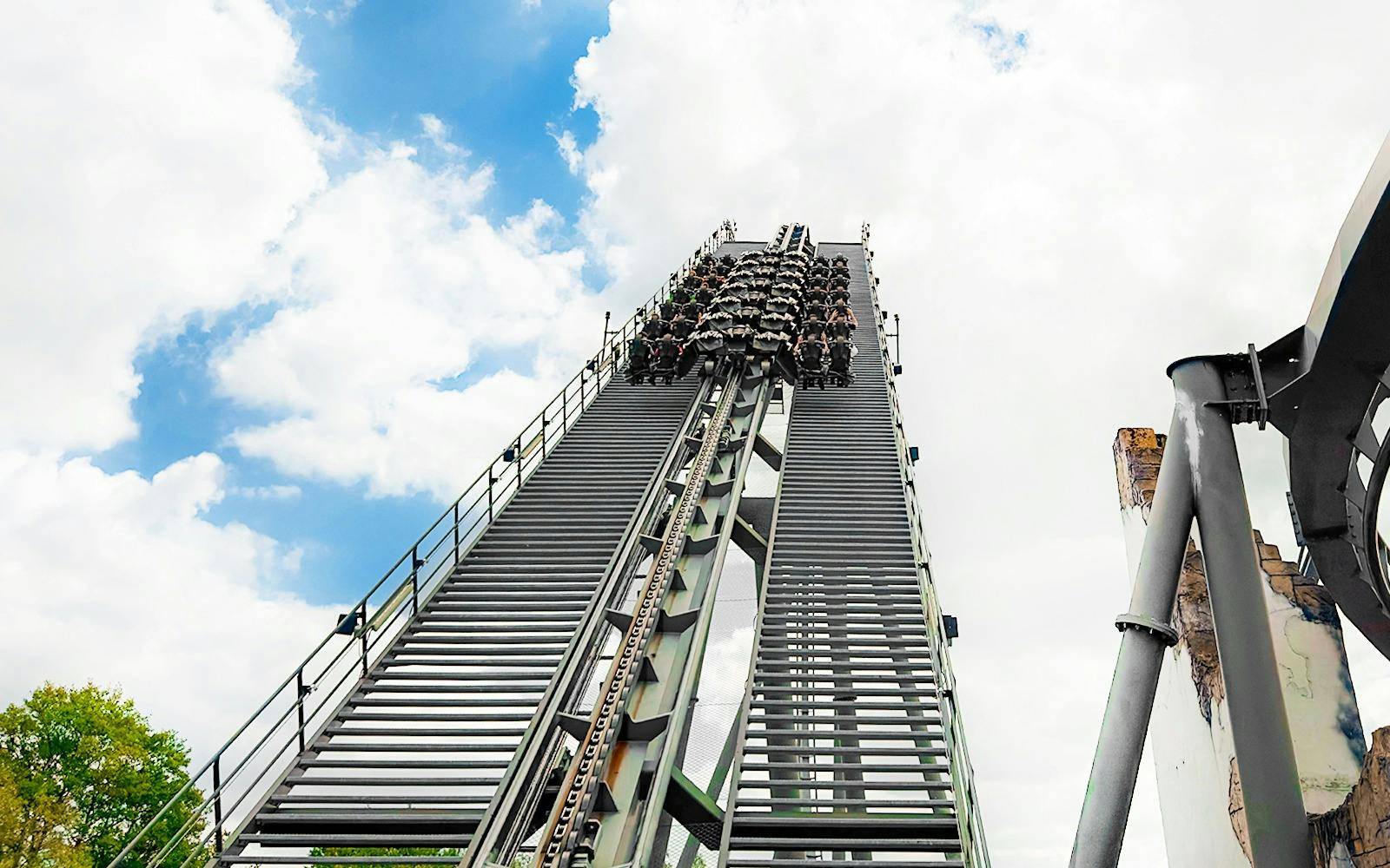 Thorpe Park Ticket 