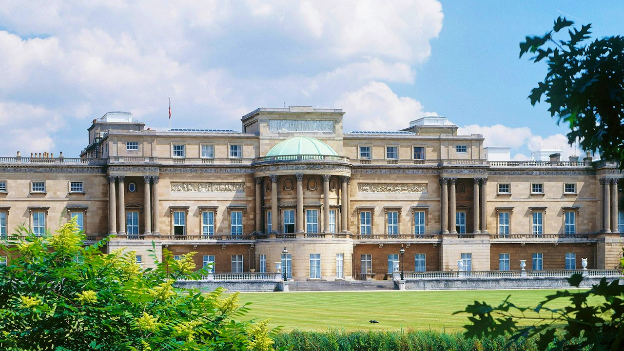 The Royal Mews at Buckingham Palace Ticket