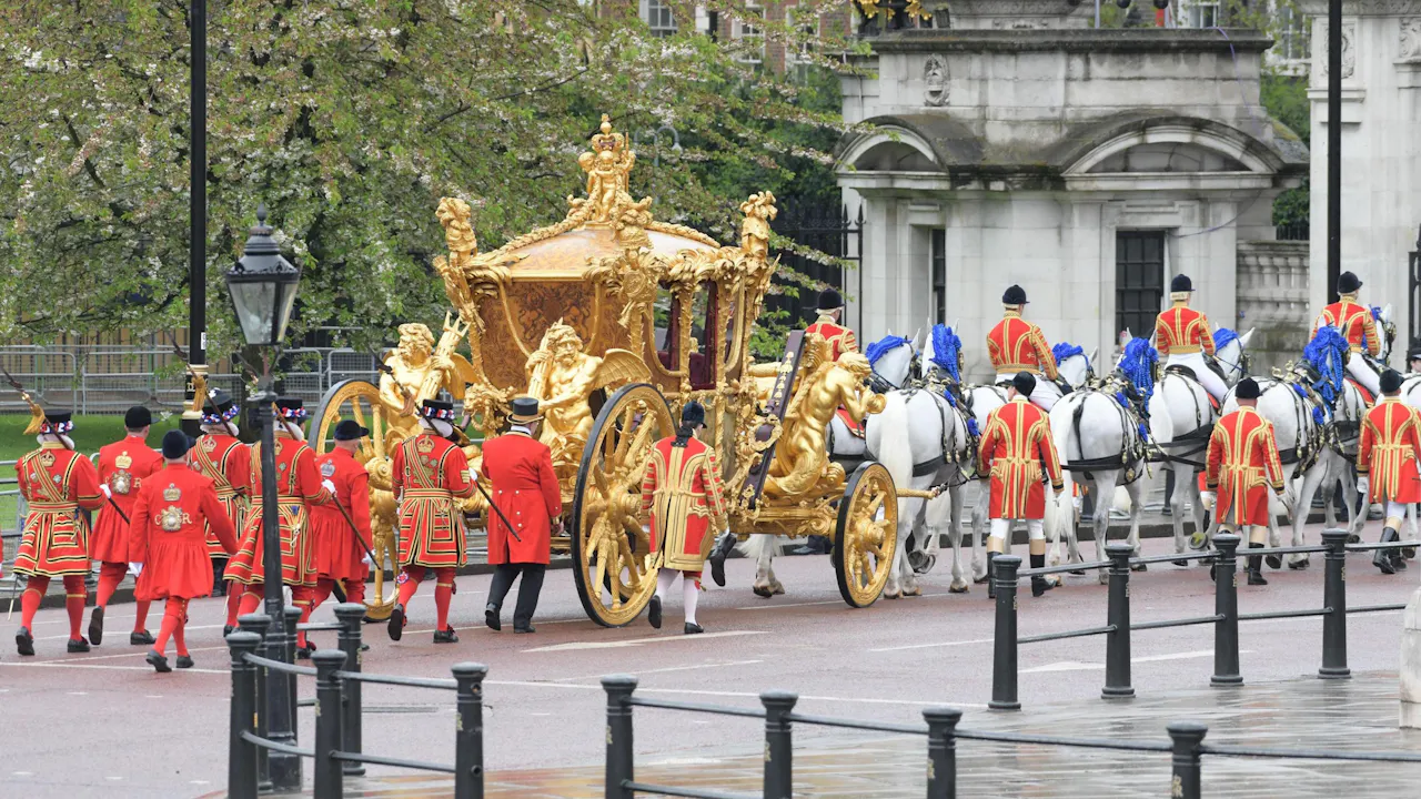 The Royal Mews at Buckingham Palace Ticket Review