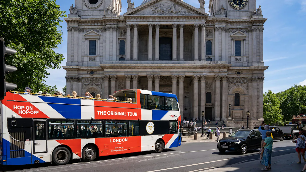 London Hop-on Hop-off Bus Tour Ticket