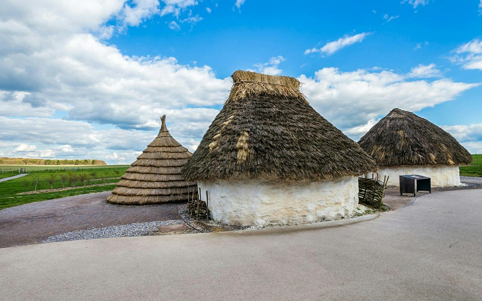 Windsor, Stonehenge, Bath & Lacock Tour with Lunch Ticket