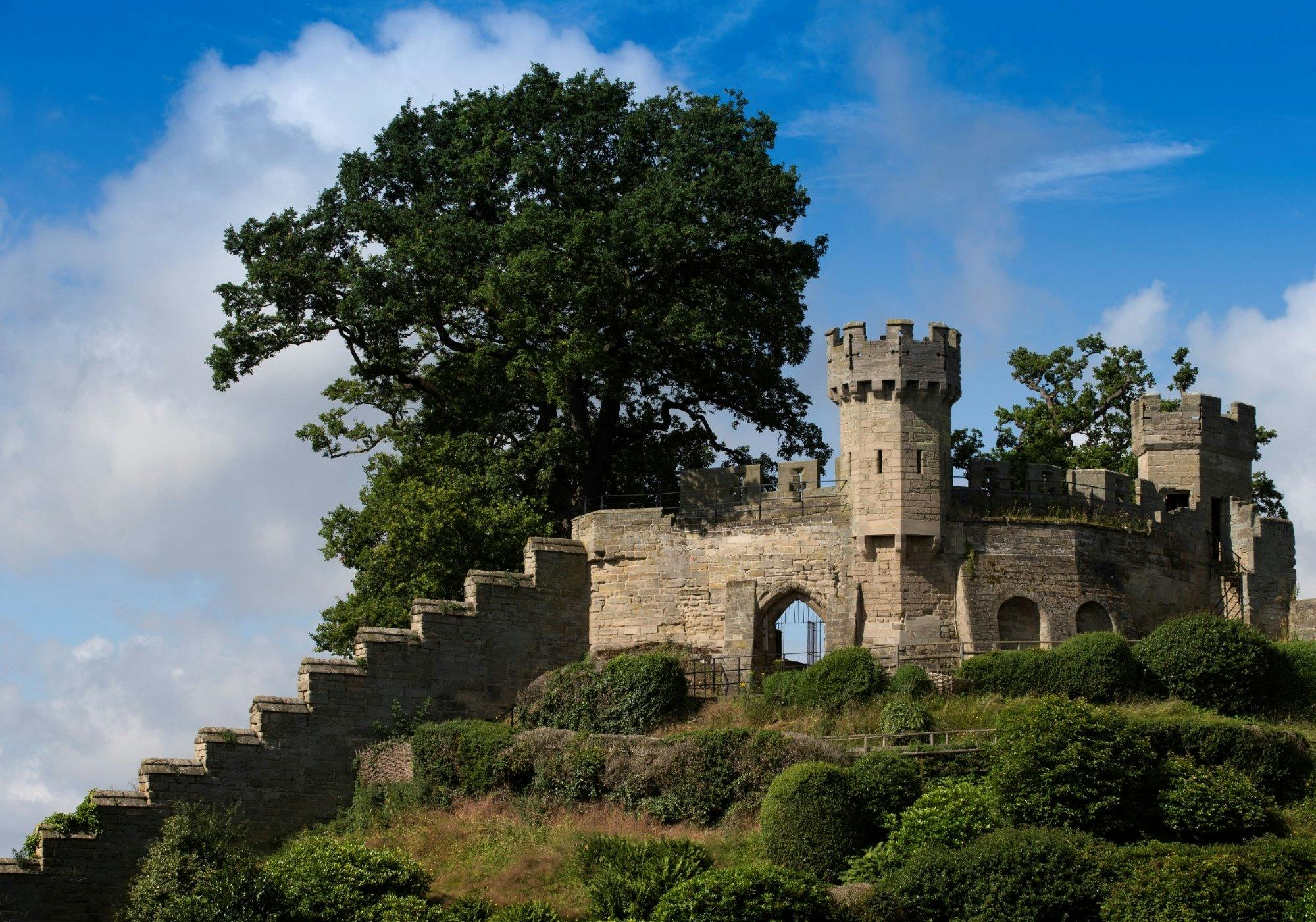 Oxford, Stratford, Cotswolds & Warwick Castle Tour 