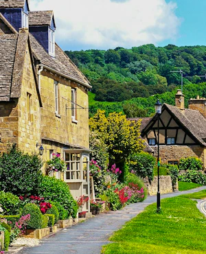 Oxford, Stratford, Cotswolds & Warwick Castle Tour